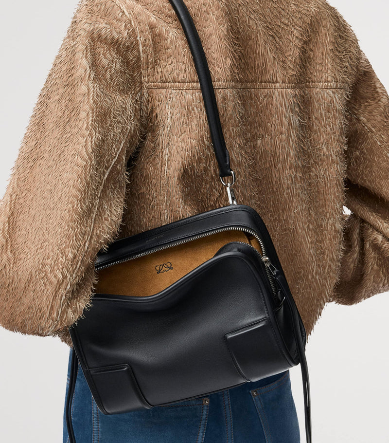 LOEWE Amazona 180 top-handle bag calfskin (British brand)