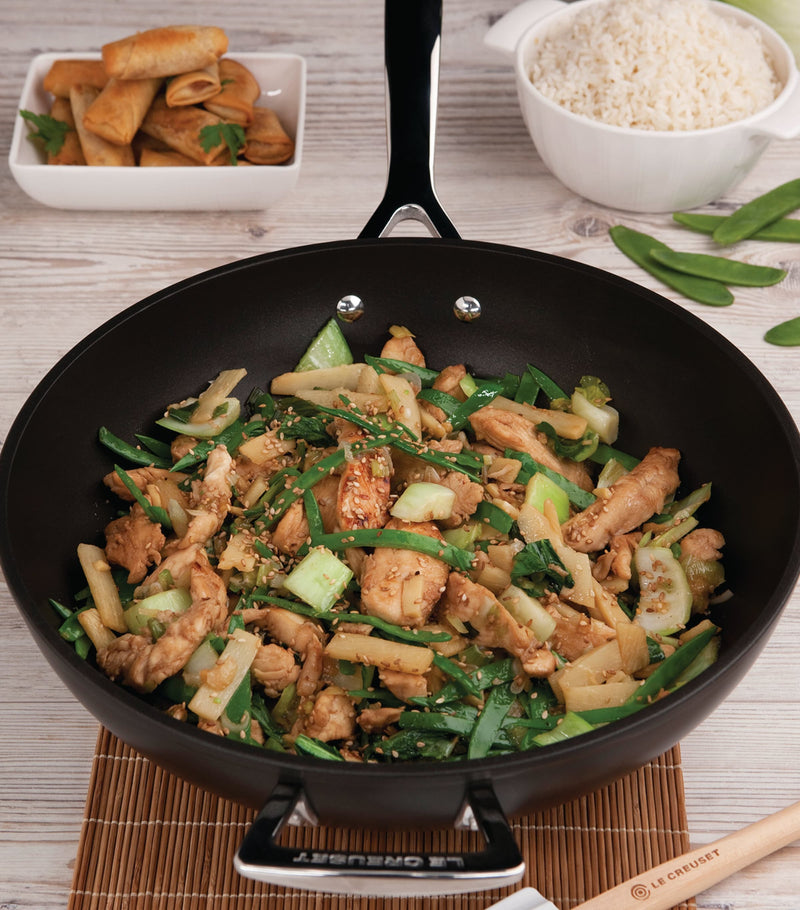 Le Creuset toughened non-stick stir-fry pan 30cm, UK version