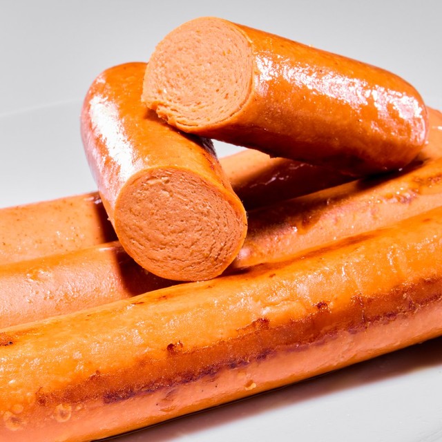 Moving Mountains plant-based hot dogs 240g, imported from the UK