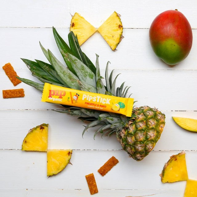 Pip Organic dried fruit Pineapple Mango 4 x 18g, imported from UK
