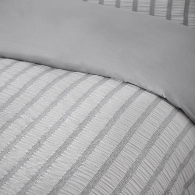 Catherine Lansfield seersucker stripe king duvet set (British brand)