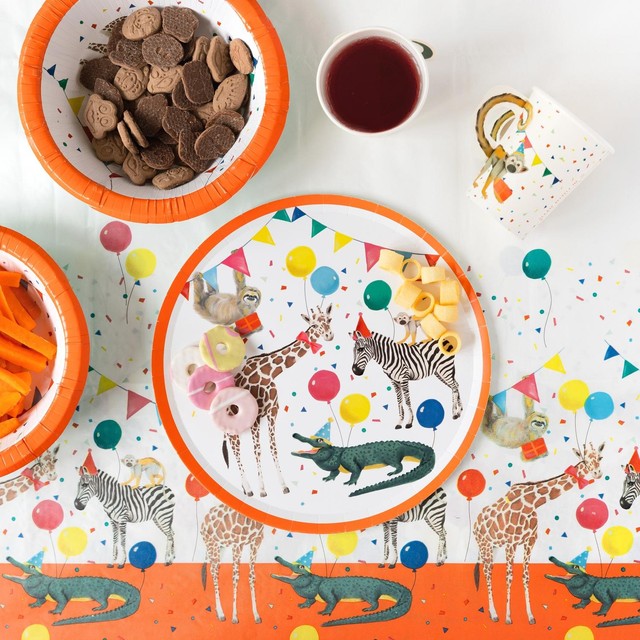 Talking Tables safari animal paper plates 23cm (British brand)