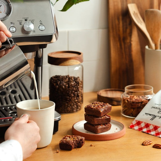 Bonne Maman chocolate & pecan brownies 175g - British product
