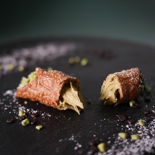 DiSanto Dubai Pistachio Cannoli 200g - British product