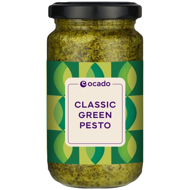 Ocado classic green pesto sauce 190g, imported from the UK