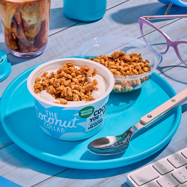 Coconut Collab coconut yoghurt with granola clusters 135g (British brand)