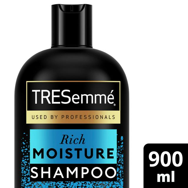 TRESemmé Rich Moisture Shampoo Hydrates Softens Repairs Dry Damaged Hair 900ml
