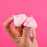 Flower & White Raspberry meringue kisses 100g (British brand)