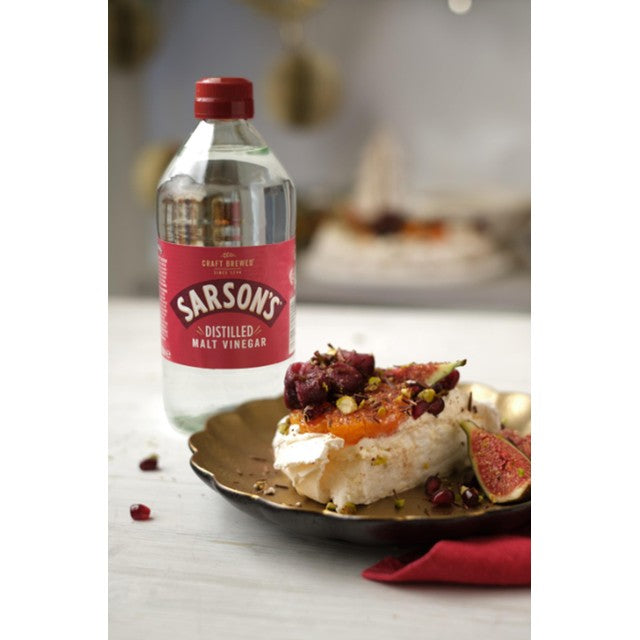 Sarson's distilled malt vinegar in glass bottle (British brand)