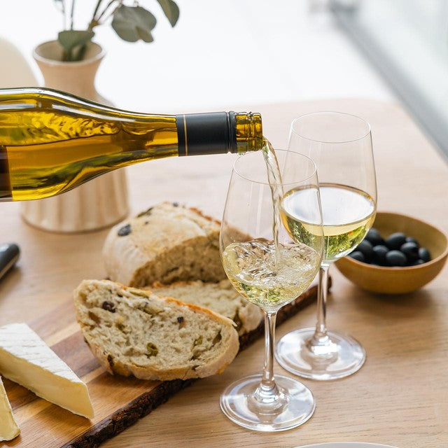 Virgin Wines 16 Little Black Pigs Chardonnay 75cl, UK version