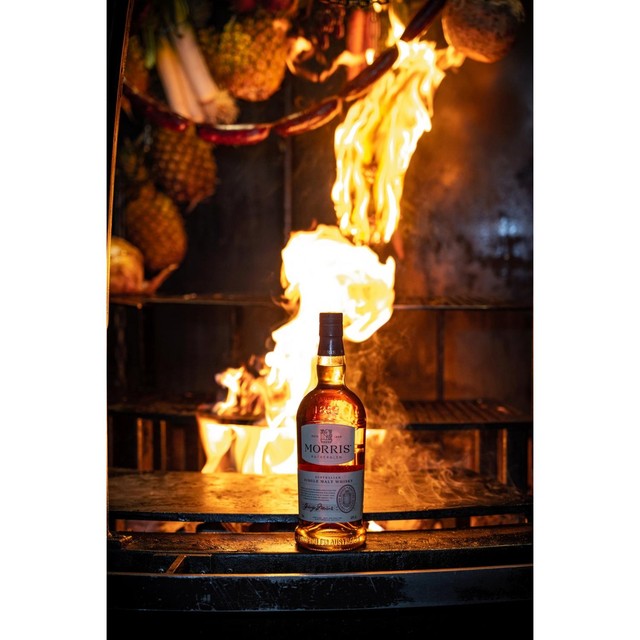 Morris Australian Signature whisky gift box 70cl, imported from the UK