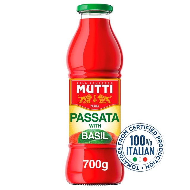 Mutti Tomato and Basil Passata 700g, imported from the UK