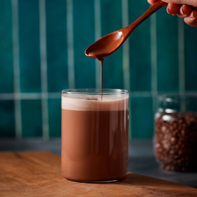 Cocoa Canopy Super Dark hot chocolate beads 225g - British product