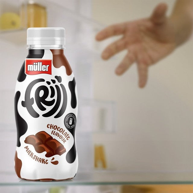 Muller Frijj chocolate milkshake 1 litre - British product