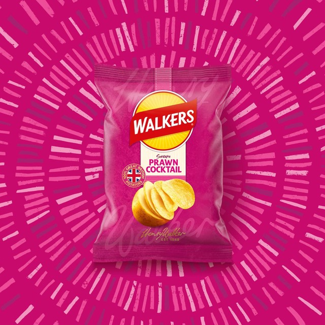 Walkers Prawn Cocktail crisps bag, 32.5g (British brand)