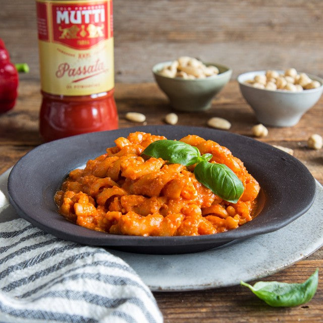 Mutti tomato passata glass bottle - British product