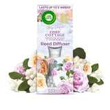 Airwick reed diffuser Cosy Cottage Frosted Roses & Snowberry 33ml - British product