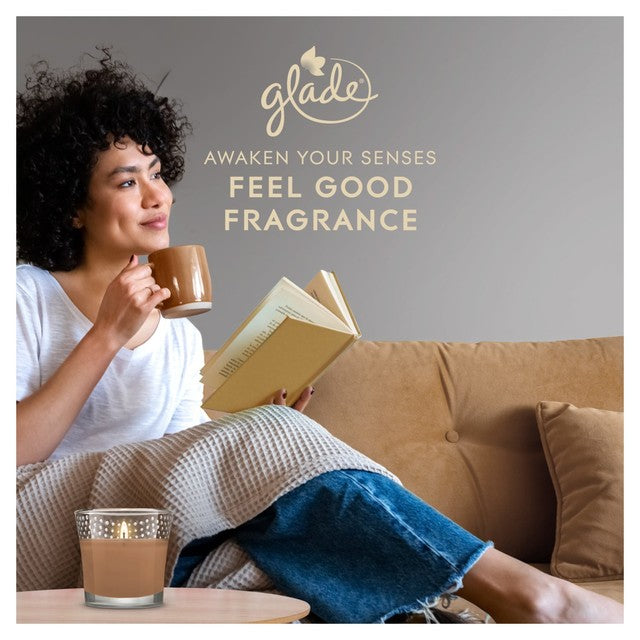 Glade scented candle Sandalwood & Jasmine 112g, UK version