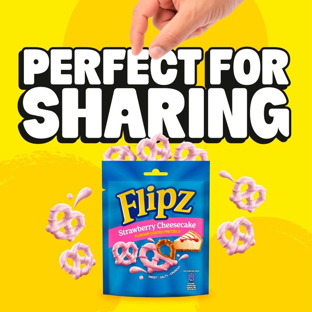 Flipz strawberry cheesecake pretzels 90g - British product