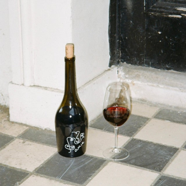 Amie red wine 75cl - British product