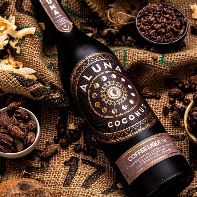 Aluna coconut coffee rum liqueur 50cl - British product