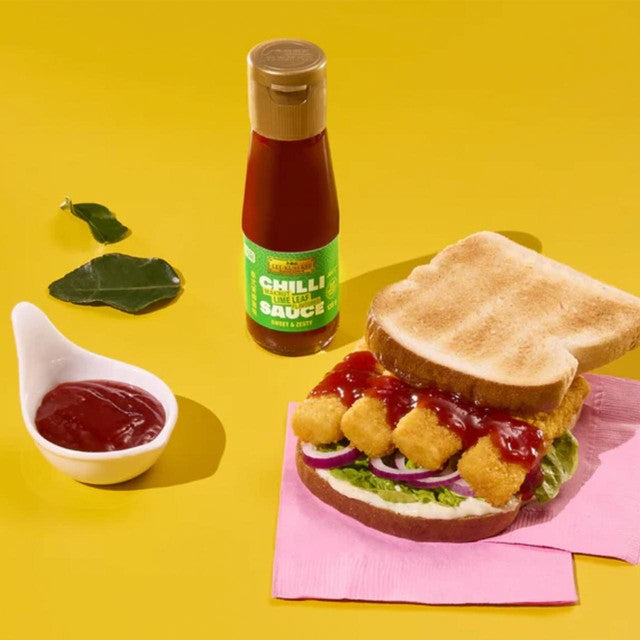 Lee Kum Kee lime leaf flavoured chilli sauce 135g, UK version