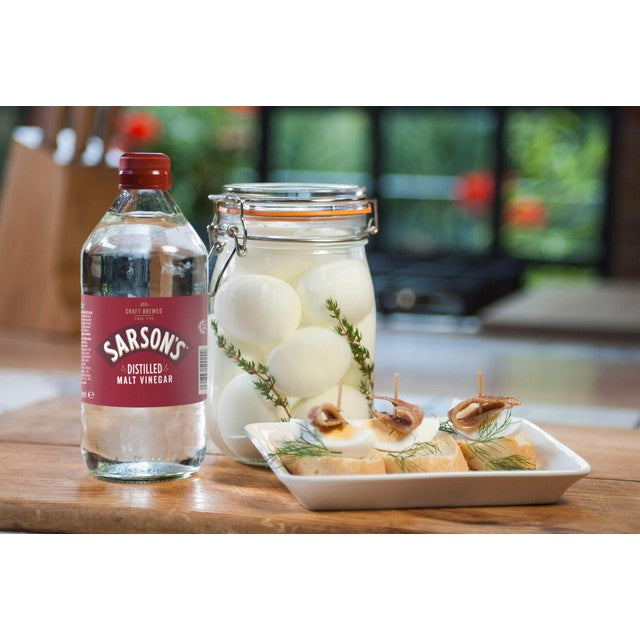 Sarson's distilled malt vinegar in glass bottle (British brand)