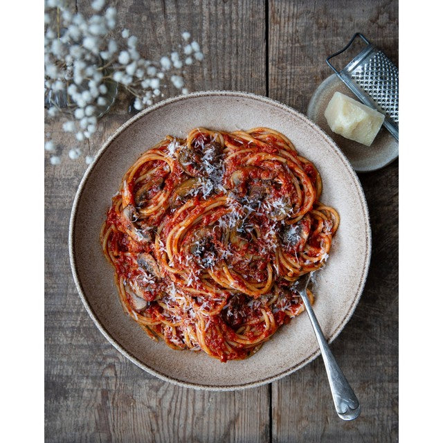 Mutti Classic Italian Bolognese sauce 400g, imported from the UK