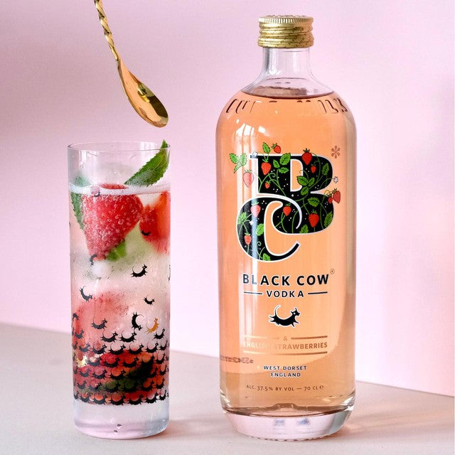 Black Cow English Strawberries Vodka 70cl - British product