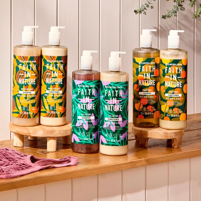 Faith In Nature Grapefruit & Orange Shampoo 1L - British product
