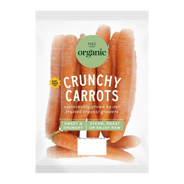 M&S Organic Carrots 1kg, imported from the UK