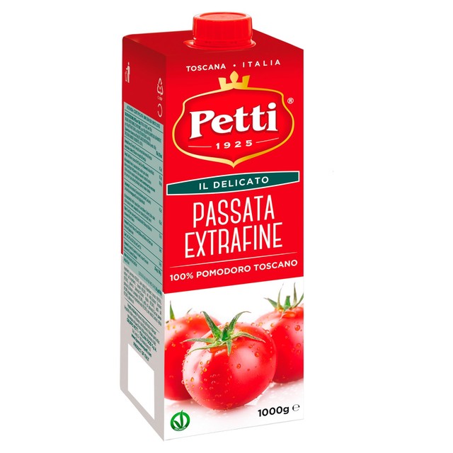 Petti Extra Fine Passata 1kg, imported from the UK