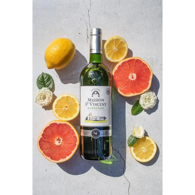 Saint Vincent Bordeaux Blanc white wine 75cl, imported from the UK