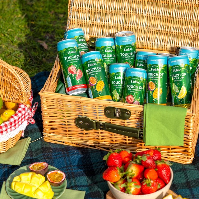 Volvic Mango Passion Sugar Free Sparkling Water 4 x 330ml (British brand)