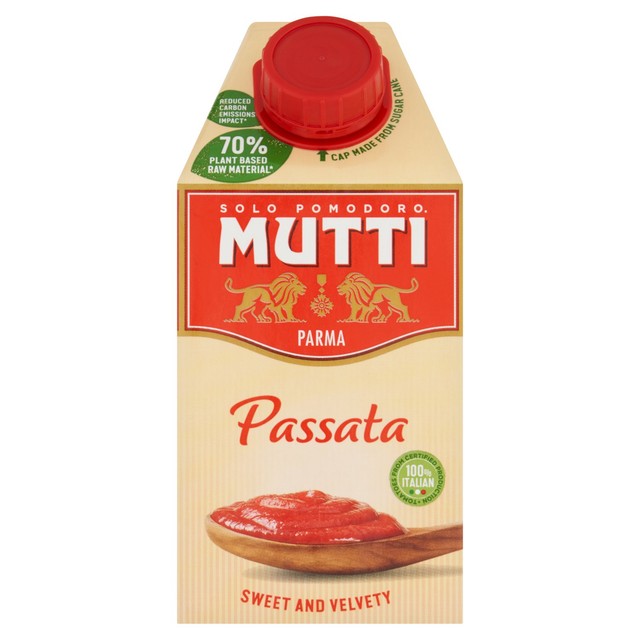 Mutti classic Italian tomato passata carton - British product
