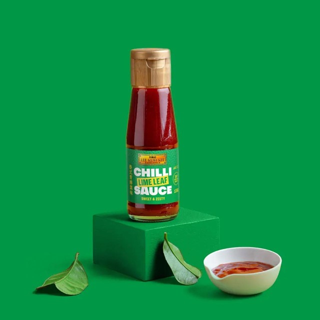 Lee Kum Kee lime leaf flavoured chilli sauce 135g, UK version