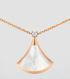 Bvlgari Divas' Dream necklace in rose gold and mother-of-pearl, UK version