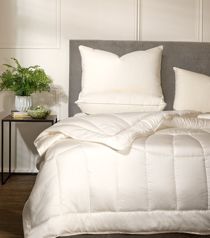 Harrods of London firm side sleeper pillow 50x75cm (British brand)
