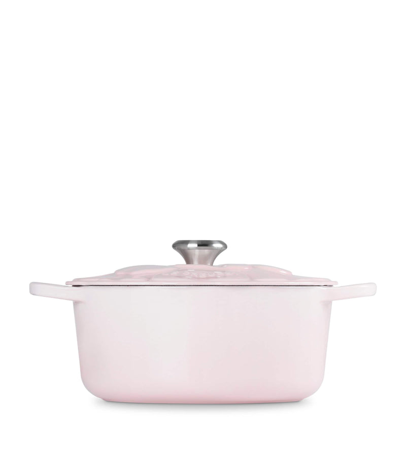 Le Creuset cast iron petal casserole 26cm (British brand)