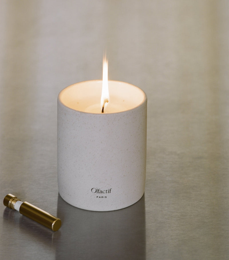 Olfactif Aries Waxed Wood candle 240g, imported from the UK