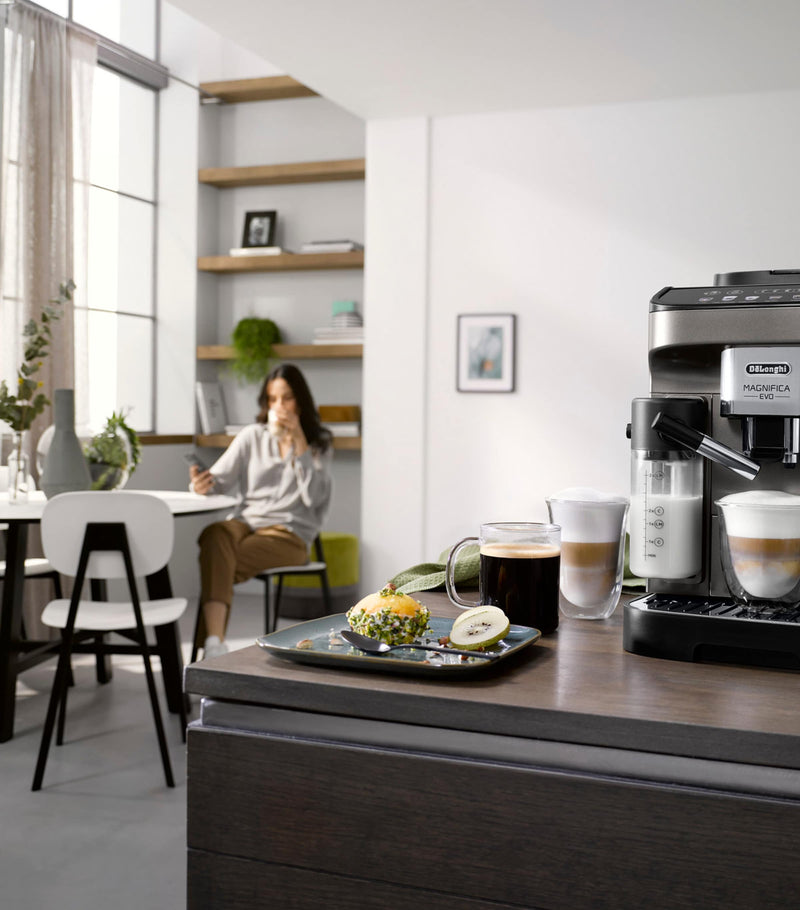 De'Longhi Magnifica Evo coffee machine - British product