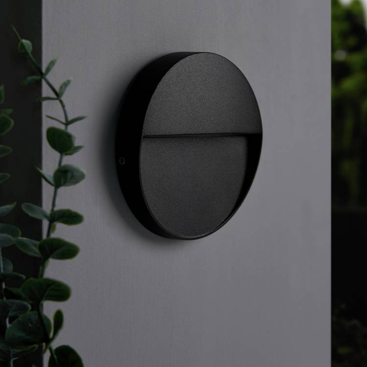 Zink BRIA IP54 black round outdoor guide light, imported from the UK