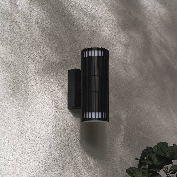Zink IVY black outdoor wall light IP65, imported from the UK