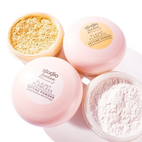 Studio London Flaunt Flawless Loose Powder Translucent (British brand)