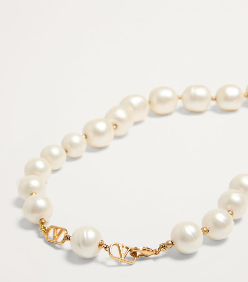 Valentino Garavani Coeur Royal beaded necklace with heart pendant - British product