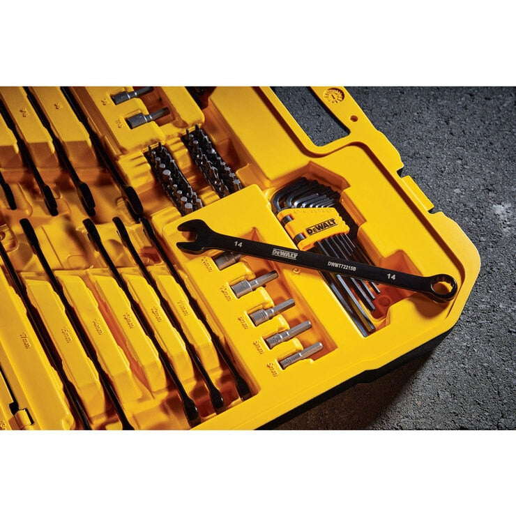 DEWALT mechanics tool set 184pc, UK version