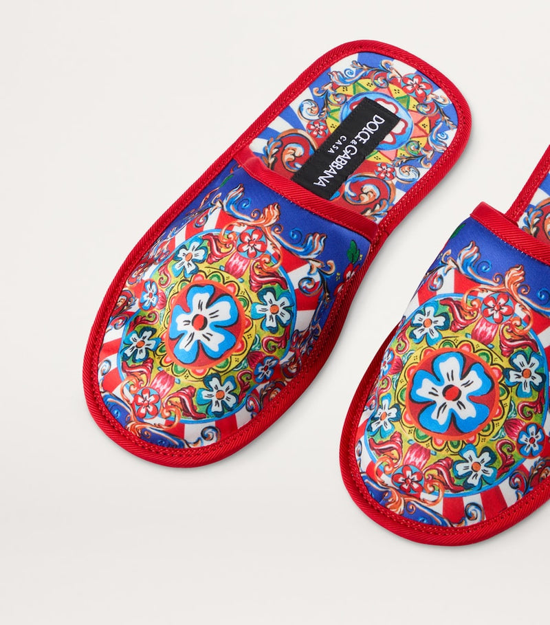 Dolce&Gabbana Casa Carretto travel set with sleep mask and slippers (British brand)