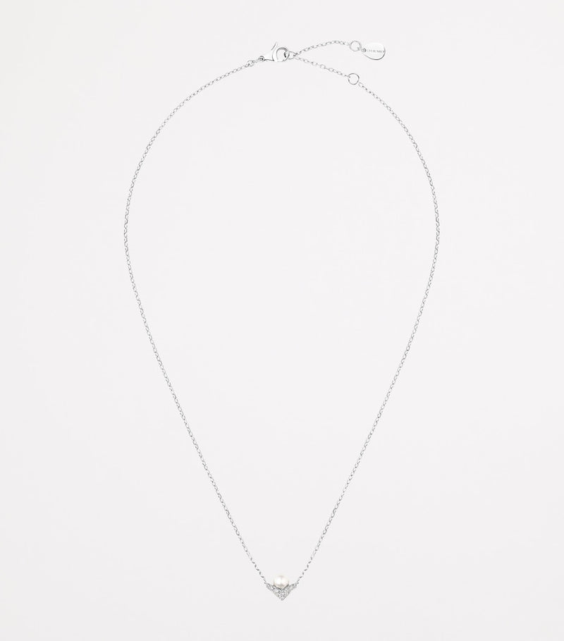 Chaumet white gold pearl and diamond pendant necklace, UK version
