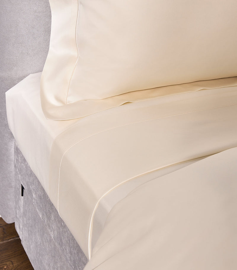 Celso de Lemos Bourdon King Pillowcase, imported from the UK
