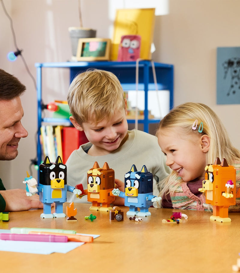 LEGO Bluey family figures building set 466 pieces (British brand)